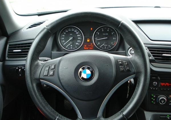 BMW X1 cena 36900 przebieg: 230000, rok produkcji 2011 z Sieraków małe 191